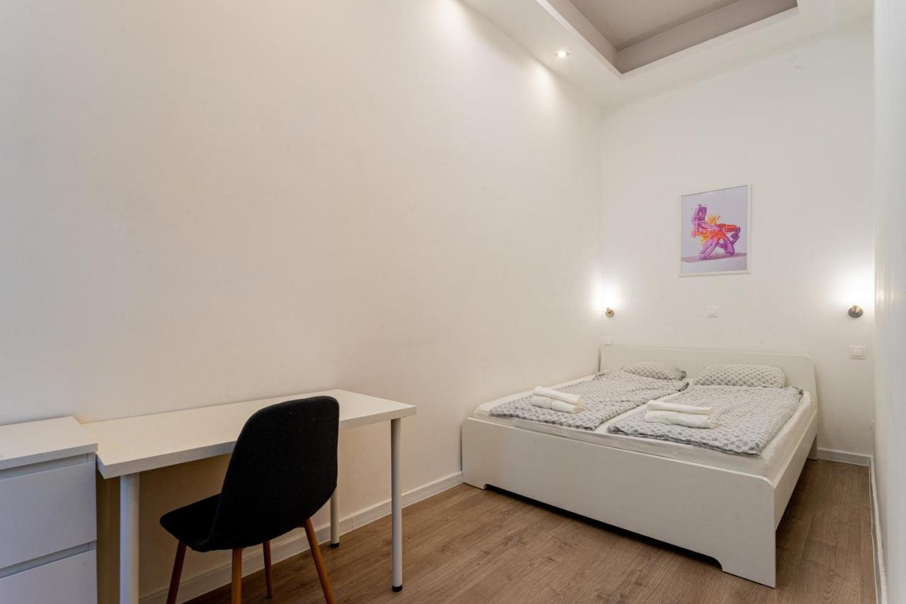 Modernized Condo At Kiraly 51 ブダペスト エクステリア 写真